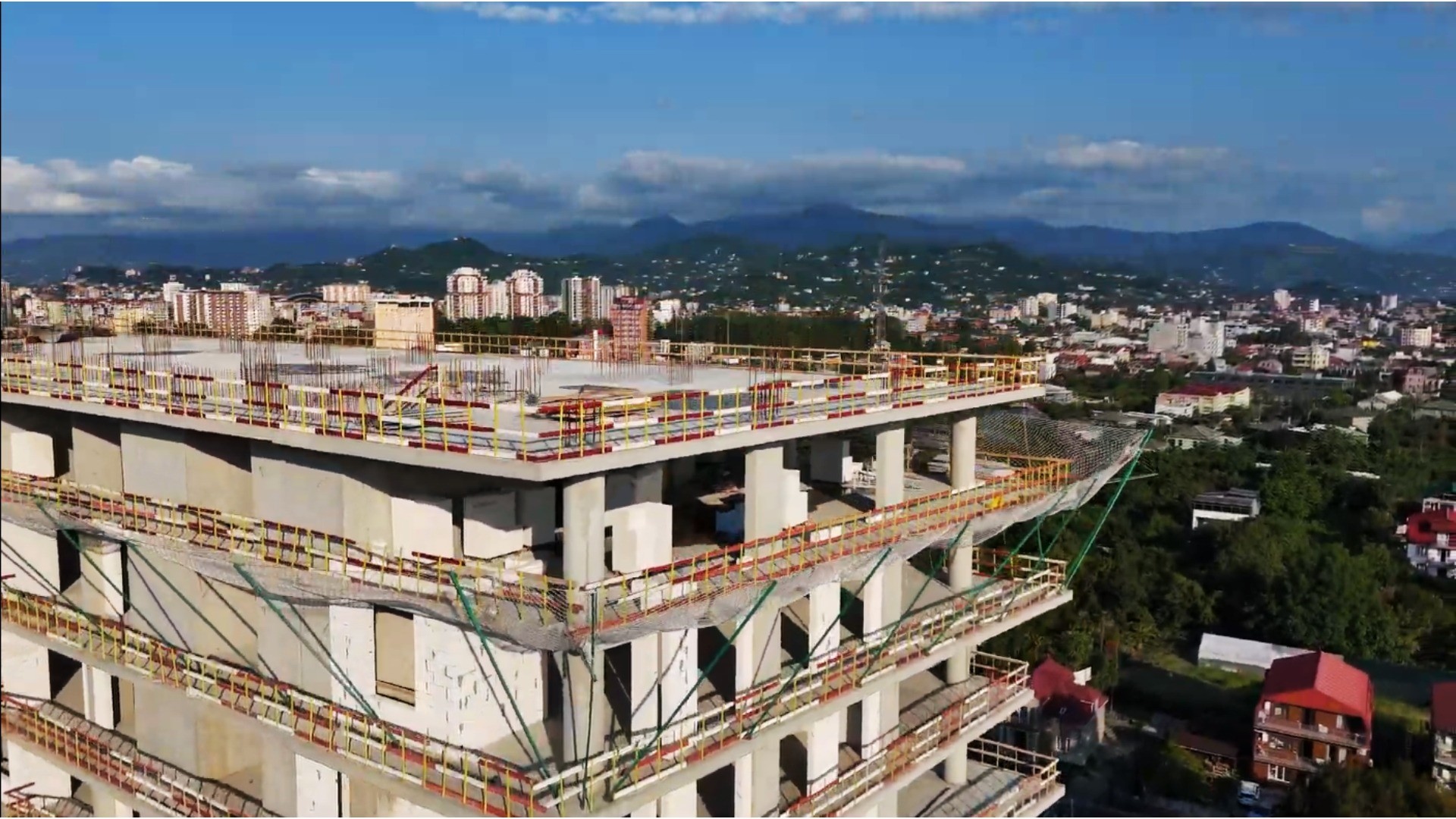 აგვისტო 2025